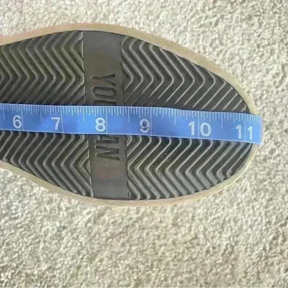 P448 SIZE 41 (9.5 US WOMEN) SNEAKER white with animal print - Picture 10 of 10